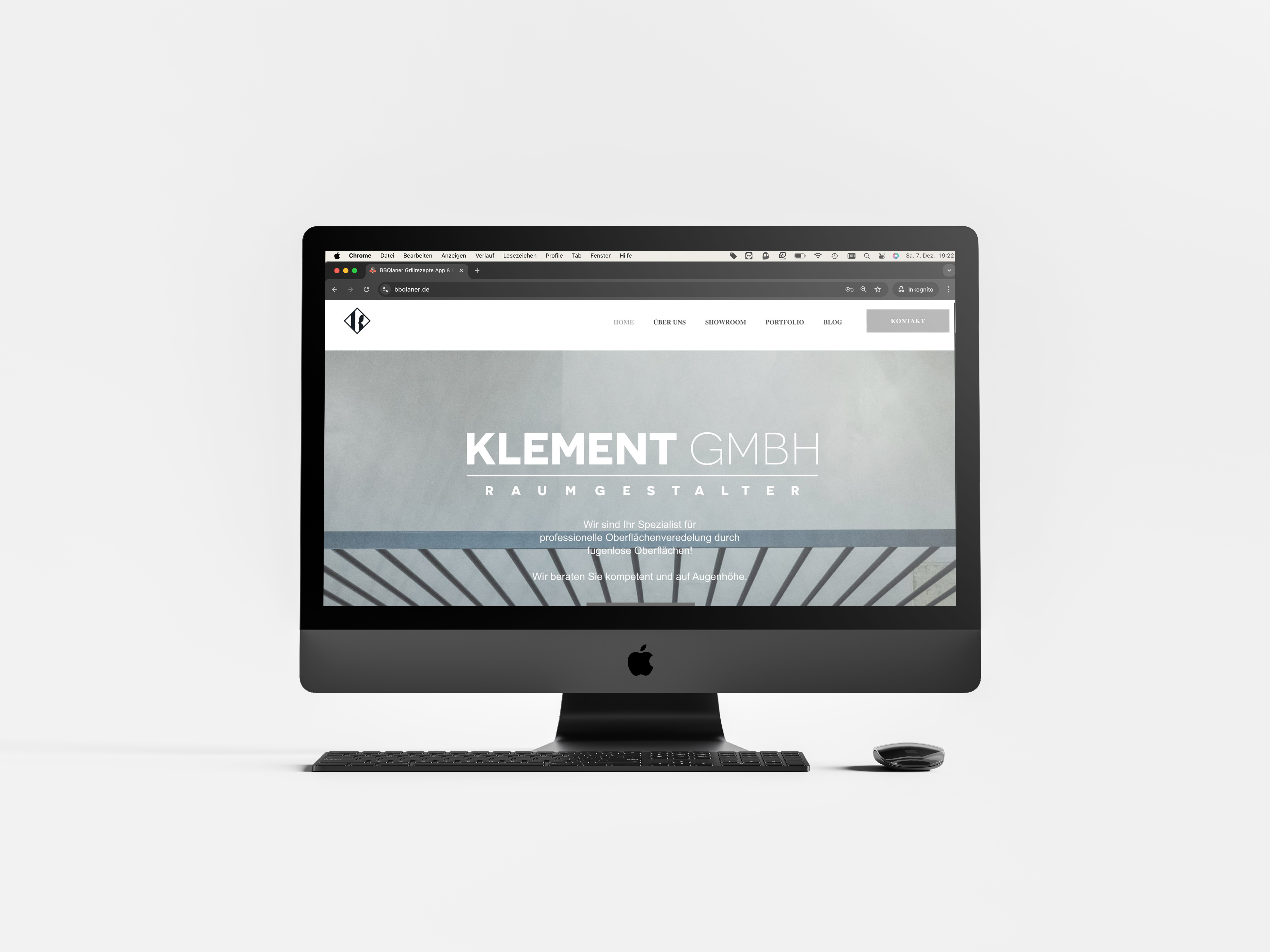 iMac Pro Mockup 01 by Minimal Mockups. Free for personal and commercial use.